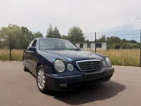 Gebraucht Mercedes E200 Elegance 136 PS (100 kW) 2000 Blau Limousine