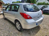 Gebraucht Nissan Tiida Acenta 126 PS (92 kW) 2008 Brilliant silver Kleinwagen