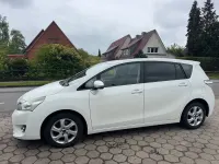 Gebraucht Toyota Verso Executive 147 PS (108 kW) 2013 Weiß Van / Kleinbus