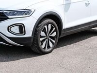 Second-hand VW T-Roc Move 110 CP (80 kW) 2023 Alb SUV