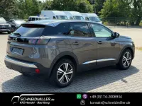 Gebraucht Peugeot 3008 Allure 131 PS (96 kW) 2022 Grau SUV