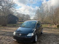 Gebraucht VW Fox 54 PS (39 kW) 2005 Schwarz Kleinwagen