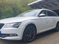 Usado Skoda Superb 190 HP (139 kW) 2016 Branco Sedan