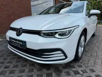 Gebraucht VW Golf VIII Life 131 PS (96 kW) 2023 Weiß Limousine
