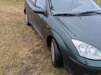 Second-hand Ford Focus 90 CP (66 kW) 2004 Verde Berlinǎ