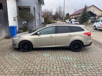 Gebraucht Ford Focus Business Edition 125 PS (91 kW) 2015 Gold Kombi