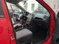 Gebraucht Ford Fiesta 60 PS (44 kW) 2006 Rot Kleinwagen