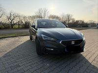 Używany Seat Leon Style 131 KM (96 kW) 2020 Szary Sedan/Limuzyna