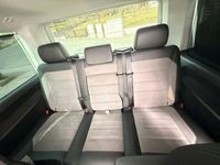 Gebraucht VW Multivan Generation Six 150 PS (110 kW) 2022 Weiß Van