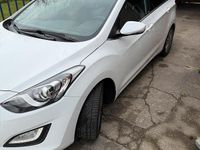 Gebraucht Hyundai i30 110 PS (80 kW) 2016 Weiß Kombi