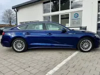 Gebraucht Audi A5 Sportback Sport 163 PS (119 kW) 2023 Blau Kleinwagen
