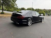Gebraucht Mercedes E500 387 PS (284 kW) 2011 Schwarz Limousine