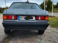 Gebraucht Mercedes 190 122 PS (89 kW) 1992 Grau Limousine