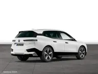 Gebraucht BMW iX 384 kW (523 PS) 2024 Mineralweiß metallic SUV