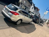 Gebraucht Ford Focus 120 PS (88 kW) 2016 Silber Kombi