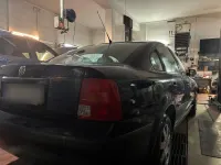 Usata VW Passat 100 CV (73 kW) 1999 Blu Berlina