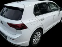 Gebraucht VW Golf VIII Move 116 PS (85 kW) 2023 Pure white Limousine
