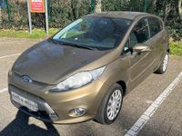 Gebraucht Ford Fiesta Trend 82 PS (60 kW) 2011 Braun Kleinwagen