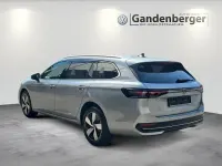 Gebraucht VW Passat 150 PS (110 kW) 2026 Silberschwarz Kombi