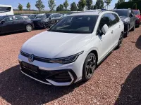 Gebraucht VW Golf VIII R-line 150 PS (110 kW) 2025 Pure white Kombi