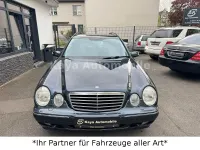 Używany Mercedes E220 Avantgarde 143 KM (105 kW) 2002 Niebieski Kombi