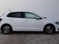 Gebraucht VW Polo Active 95 PS (69 kW) 2023 Weiß Kleinwagen