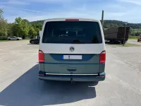 Gebraucht VW Multivan 150 PS (110 kW) 2018 Grün Van / Kleinbus