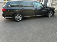 Gebraucht VW Passat Highline 150 PS (110 kW) 2015 Schwarz Kombi