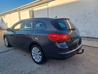 Gebraucht Opel Astra Edition 110 PS (80 kW) 2016 Grau Kombi