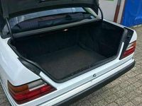 Gebraucht Mercedes E280 197 PS (144 kW) 1993 Limousine