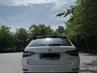 Gebraucht Skoda Superb 150 PS (110 kW) 2019 Weiß Kombi
