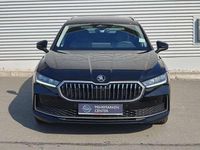 Gebraucht Skoda Superb Selection 150 PS (110 kW) 2025 Ebony schwarz metallic Kombi