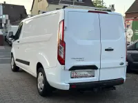 Gebraucht Ford Transit Custom 105 PS (77 kW) 2018 Weiß Van / Kleinbus