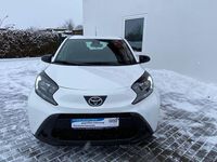 Gebraucht Toyota Aygo X X-play 72 PS (52 kW) 2023 Weiß SUV