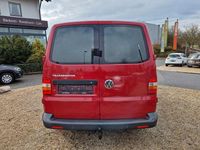 Gebraucht VW Transporter 116 PS (85 kW) 2008 Rot Van