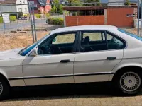 Gebraucht BMW 525 170 PS (125 kW) 1989 Weiß Limousine