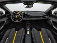Gebraucht Ferrari 296 829 PS (609 kW) 2025 Canna di fucile Cabrio