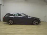 Gebraucht Mercedes E220 Avantgarde 194 PS (142 kW) 2020 Schwarz Kombi