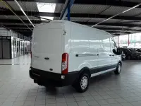 Gebraucht Ford Transit 131 PS (96 kW) 2023 Frostweiß Van / Kleinbus