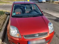 Gebraucht Ford Fiesta 82 PS (60 kW) 2008 Rot Kleinwagen