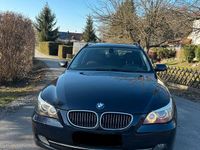 Gebraucht BMW 525 197 PS (144 kW) 2008 Blau Kombi
