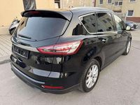 Gebraucht Ford S-MAX Titanium 179 PS (131 kW) 2016 Schwarz Van / Kleinbus