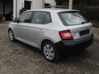 Gebraucht Skoda Fabia 75 PS (55 kW) 2015 Silber Limousine