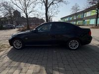 Second-hand BMW 318 143 CP (105 kW) 2009 Negru Berlinǎ