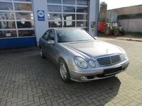 Gebraucht Mercedes E220 Elegance 150 PS (110 kW) 2004 Andere farben Limousine