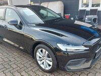 Gebraucht Volvo V60 Core 197 PS (144 kW) 2022 Schwarz Kombi