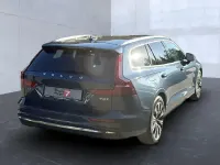 Gebraucht Volvo V60 Plus 455 PS (334 kW) 2025 Denim blue (metallic) Kombi