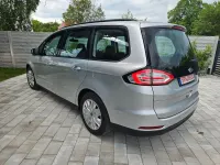 Gebraucht Ford Galaxy 150 PS (110 kW) 2017 Silber Van / Kleinbus