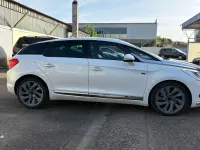 Gebraucht Citroën DS5 Sport Chic 163 PS (119 kW) 2012 Weiß Kleinwagen