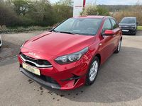 Neu Kia Ceed Comfort 101 PS (74 kW) 2025 Rot Kleinwagen